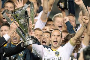 Donovan to return to L.A. Galaxy for remainder of MLS season