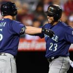 Surging Mariners top Angels 2-1 for eighth victory in a row