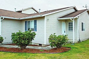 Attached rambler in convenient location