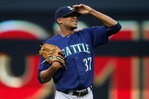 Mariners’ playoff hopes take hit in 3-2 loss to Twins