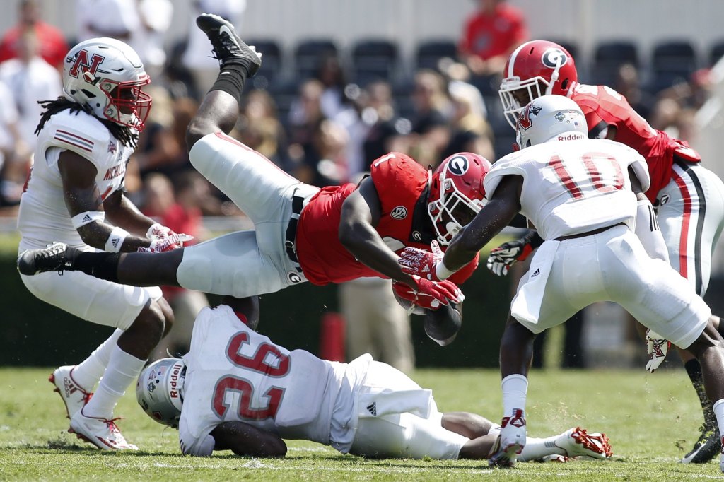Georgia survives scare in Eason’s first start, tops Nicholls 26-24