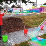 Stanwood woman uses Bubbleology to teach concepts of science