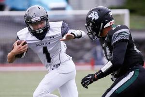 Glacier Peak mounts stunning rally to defeat Jackson 37-31