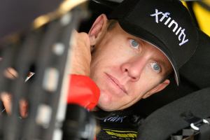 Edwards feels pressure for first Sprint Cup win at home track