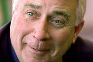 Former county exec Bob Drewel honored for community service