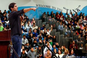 Newbery-winning author Matt de la Pena accepts a question from a student Tuesday during the second of two assemblies Tuesday at Mariner High School. De la Pena, the author of &ldquo;Ball Don&rsquo;t Lie&rdquo; and &ldquo;Mexican WhiteBoy&rdquo; and other novels, won the 2016 Newbery Medal for his book &ldquo;Last Stop on Market Street.&rdquo; (Dan Bates / The Herald)