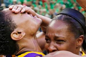Sparks win WNBA Finals on a last-second shot