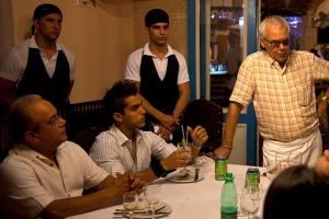 Cuba freezes new licenses for private restaurants in Havana