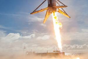 Boeing CEO Muilenburg vows to beat Elon Musk’s SpaceX to Mars