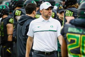 Oregon fires head football coach Helfrich after 4-8 season