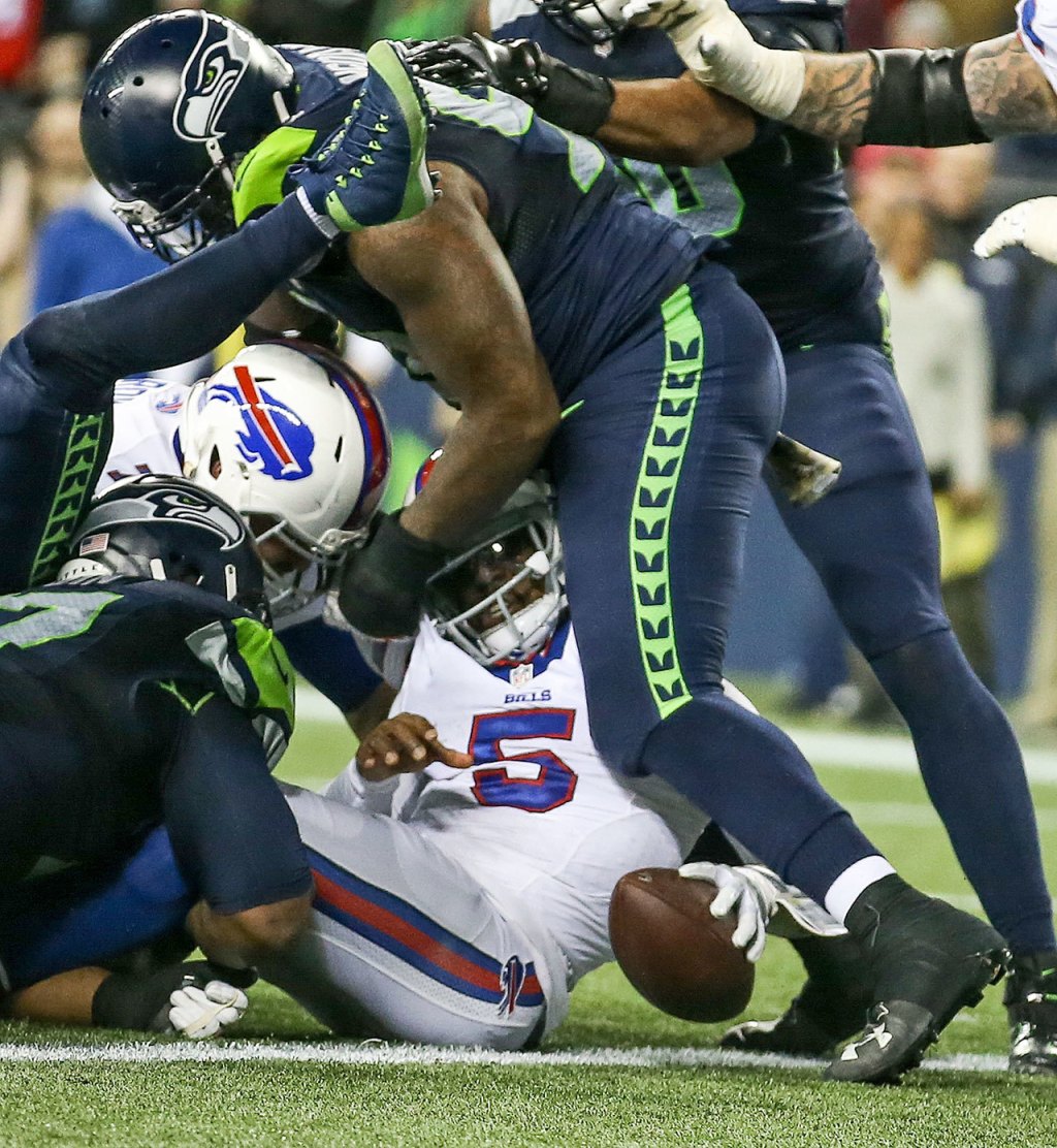 Bills quarterback Tyrod Taylor crosses the goal line for a two-point conversion during the Seahawks 31-25 victory over Buffalo on Monday night in Seattle. (Kevin Clark / The Herald)