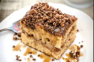 Coffee cake perfect for pre-feast brunch on Thanksgiving