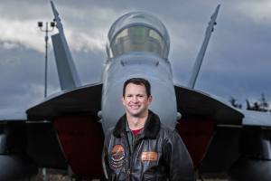 Cascade High grad commands Growler squadron at Whidbey