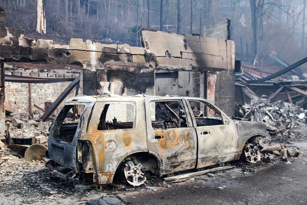 Death toll from Tennessee wildfires increases to 10