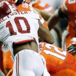 Alabama star linebacker seriously considered coming to UW