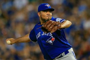 Phillies sign ex-Mariner reliever Benoit