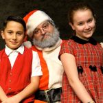 &rsquo;Santa Claus Conquers the Martians&rsquo; and hugs the kids in the Red Curtain&rsquo;s production through Sunday in Marysville.