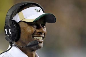 Oregon hires USF’s Taggart to be its head football coach
