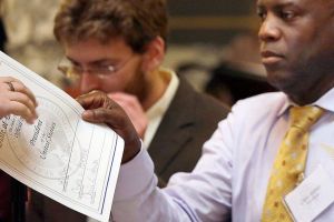 Electoral College: Trump wins; 4 state electors break pledges