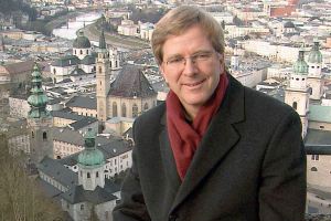 Rick Steves makes major fund pledge to Edmonds waterfront center