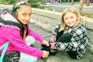 Penny Creek’s Shoelace Brigade helps kids learn to tie shoes