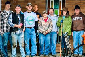 Everett city staff support family shelter