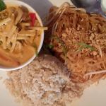 Lunch combos offer delicious variety at Mukilteo Thai