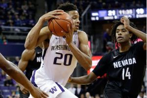 Last-second shot sends UW men to fourth straight loss