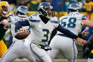 Wilson throws five interceptions as Packers rout Seahawks