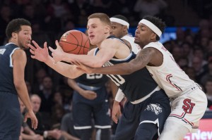 Villanova No. 1 in AP basketball poll; Zags up to No. 4