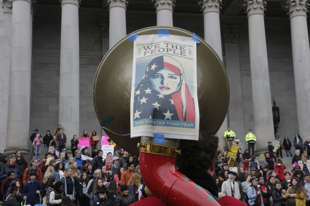 Portland Trump protesters burn flags, 100s march in Seattle