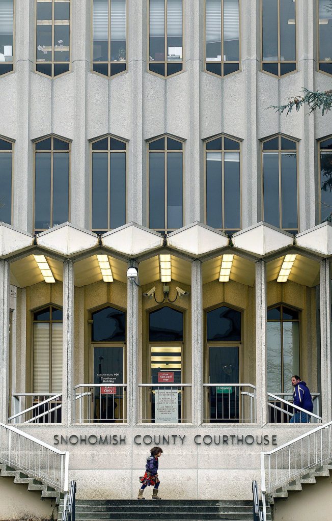 The front facade of the Snohomish County Courthouse building in Everett is seen here in 2015. (Mark Mulligan / Herald file)