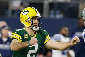 Packers fend off Cowboys’ rally, win on last-second field goal