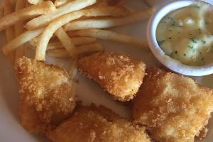 A chef&rsquo;s special of fish & chips at Le Bistro, the student-run restaurant at the Sno-Isle TECH Skills Center, is $8. (Ben Watanabe photo)