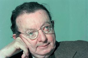 ‘All Governments Lie’ contrasts today’s press with I.F. Stone