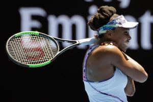 Venus Williams reaches semifinals at Australian Open