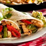 Southwest chicken fajitas make a fun, easy meal perfect while you&rsquo;re watching the Super Bowl. (Thinkstock photo)