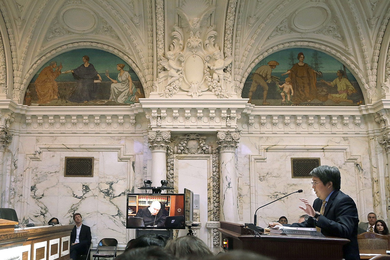 In this Sept. 8, 2014 photo, Hawaii Deputy Attorney General Robert Nakatsuji presents arguments on the gay marriage ban in Hawaii at the 9th U.S. Circuit Court of Appeals in San Francisco, California. (AP Photo/Jeff Chiu, Pool)