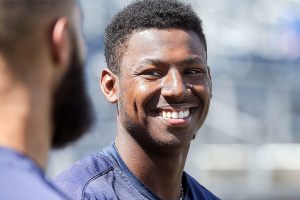 Mariners’ Lewis has a positive outlook on his knee rehab