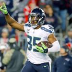 Seahawks re-sign Shead, Willson, add pair of veterans