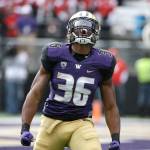 Washington&rsquo;s Azeem Victor reacts to a play during a game against Rutgers on Sept. 3, 2016, in Seattle. (Elaine Thompson / Associated Press)
