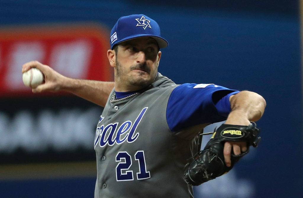 Israel&rsquo;s starting pitcher, Jason Marquis, throws against South Korea on Monday during a first-round game of the World Baseball Classic at Gocheok Sky Dome in Seoul, South Korea. (AP Photo/Lee Jin-man)