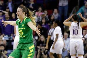 Pac-12 women’s tournament roundup: Oregon upsets Washington