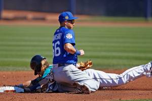 Mariners mount 3-run rally in 9th inning to beat Cubs 11-10