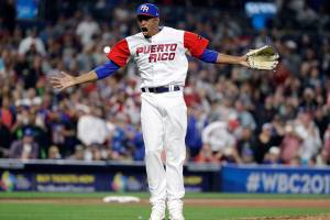 M’s notebook: Diaz’s WBC performance has Servais thinking October