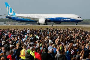 South Carolina-built Boeing 787-10 flies for first time