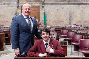 Edmonds-Woodway teen serves as Legislative page