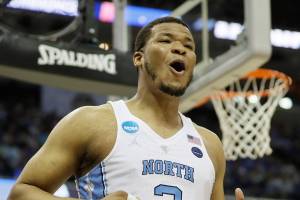 Late jumper lifts North Carolina to Final Four against Oregon