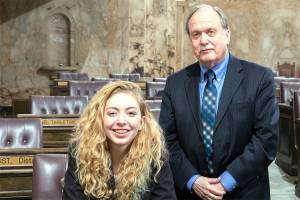 Everett High teen serves as Legislative page