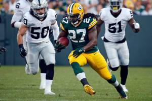 Seahawks agree to terms with free agent running back Lacy
